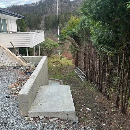 Апартаменти Family Friendly With Parking Берген