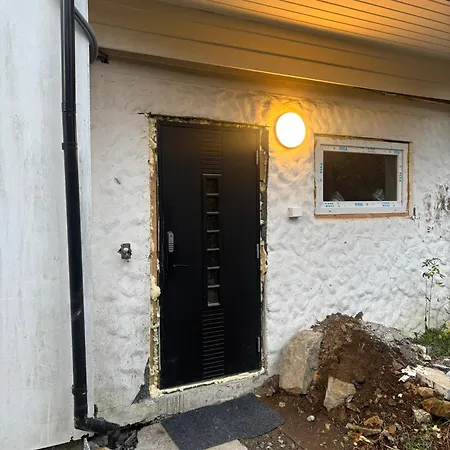 Family Friendly With Parking Апартаменти