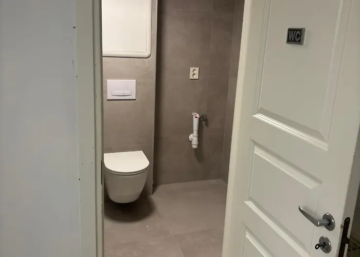 Apartment Family Friendly With Parking *