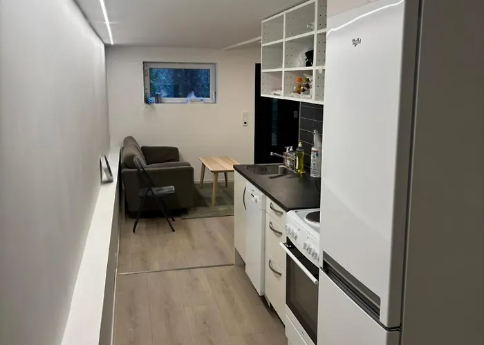 Family Friendly With Parking Apartment